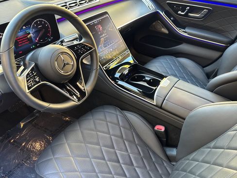 Certified 2025 Mercedes-Benz S 580 4MATIC Sedan image 9
