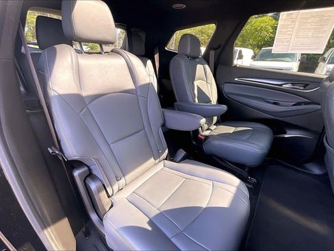 Used 2022 Buick Enclave Premium w/ Experience Buick Package FWD image 23