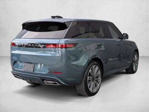 New 2026 Land Rover Range Rover Sport Dynamic SE AWD/4WD image 2
