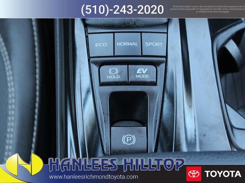 Used 2025 Toyota Camry SE w/ Convenience Package FWD image 19