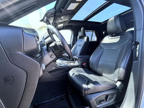 Used 2022 Ford Explorer ST w/ Equipment Group 401A AWD/4WD image 10