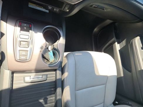Used 2023 Honda Passport EX-L image 25