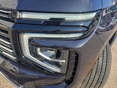 Used 2025 Chevrolet Tahoe High Country image 33