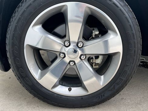 Used 2014 Jeep Grand Cherokee Limited RWD image 24
