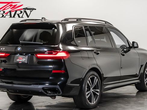Used 2022 BMW X7 xDrive40i w/ M Sport Package image 5