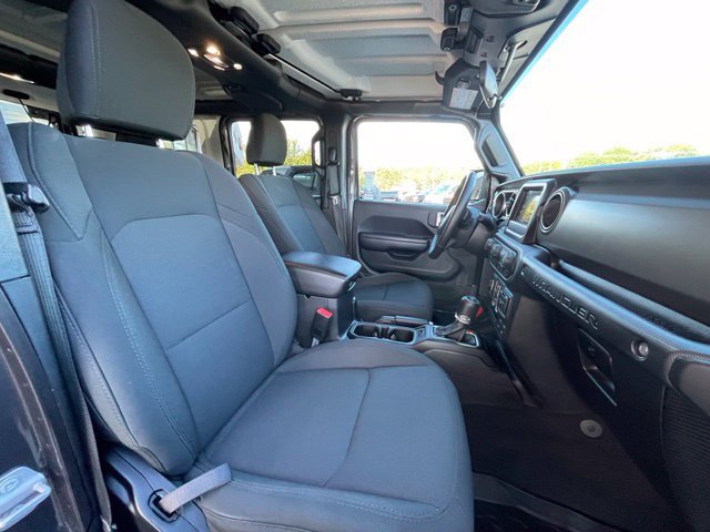 Used 2021 Jeep Wrangler Unlimited Sport AWD/4WD image 23