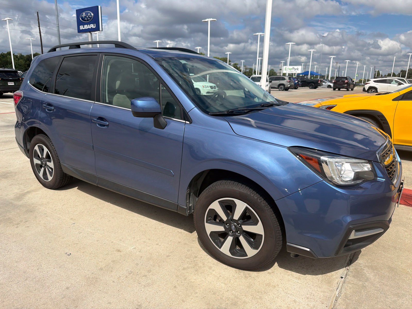 Used 2018 Subaru Forester 2.5i Limited AWD/4WD image 1