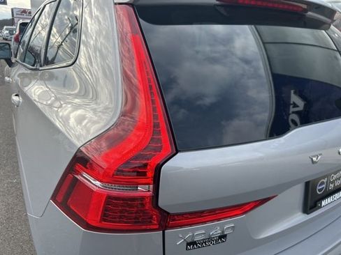 Certified 2025 Volvo XC60 B5 Plus AWD/4WD image 10
