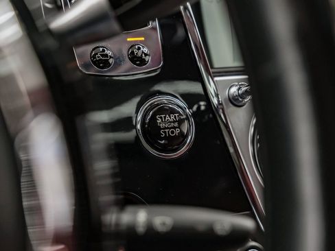 Used 2014 Rolls-Royce Ghost image 29