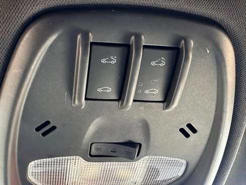 Used 2024 Chevrolet Trax RS w/ Sunroof Package image 31