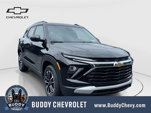New 2026 Chevrolet TrailBlazer LT w/ LT Cold Weather Package FWD image 1