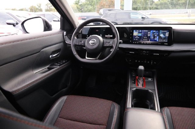Certified 2026 Nissan Kicks SR w/ SR Premium Package AWD/4WD image 25