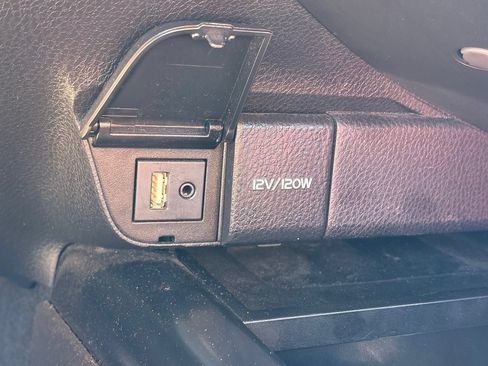 Used 2018 Toyota Camry XSE w/ Driver Assist Package FWD image 7