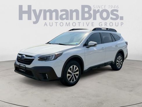 Used 2020 Subaru Outback Premium image 8
