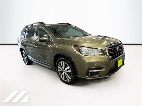 Used 2022 Subaru Ascent Limited w/ Technology Package AWD/4WD image 3