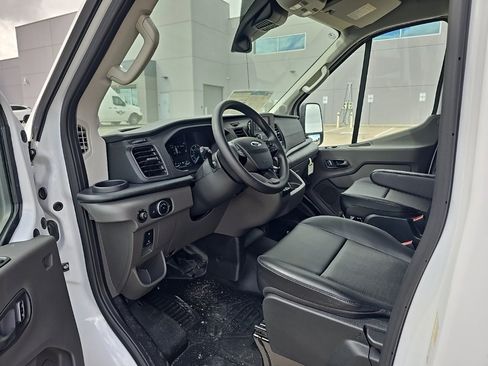 New 2025 Ford Transit 250 148 Medium Roof w/ Load Area Protection Package image 4