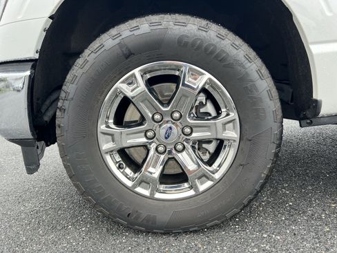 Used 2023 Ford F150 Lariat w/ Trailer Tow Package AWD/4WD image 12