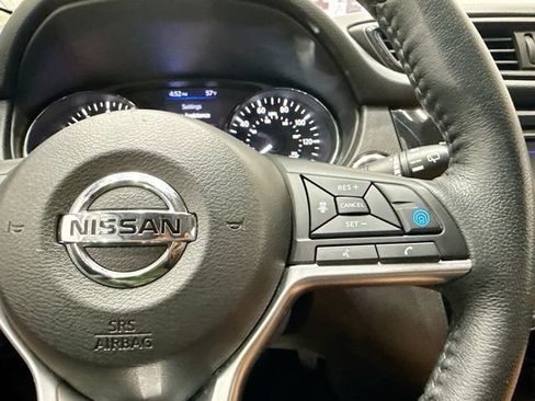 Used 2020 Nissan Rogue SL FWD image 27