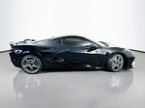 Used 2024 Chevrolet Corvette Stingray Coupe w/ Z51 Performance Package image 8