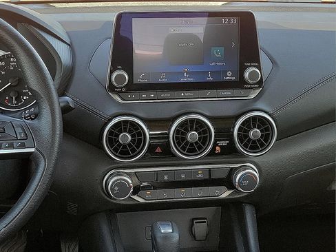 Used 2023 Nissan Sentra SV image 10