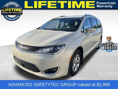 Used 2017 Chrysler Pacifica Touring-L Plus w/ Advanced Safetytec Group