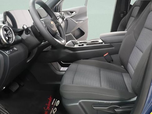 New 2026 Chevrolet Equinox LT w/ Safety and Technology Package image 19