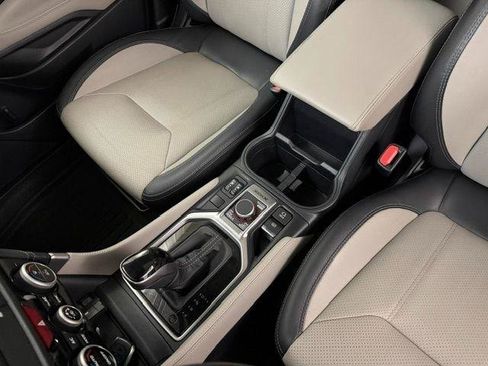 Used 2019 Subaru Forester Limited AWD/4WD image 6