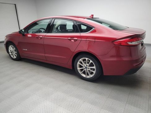 Used 2019 Ford Fusion SE FWD image 3