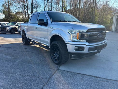 Used 2018 Ford F150 XLT w/ Equipment Group 302A Luxury image 5