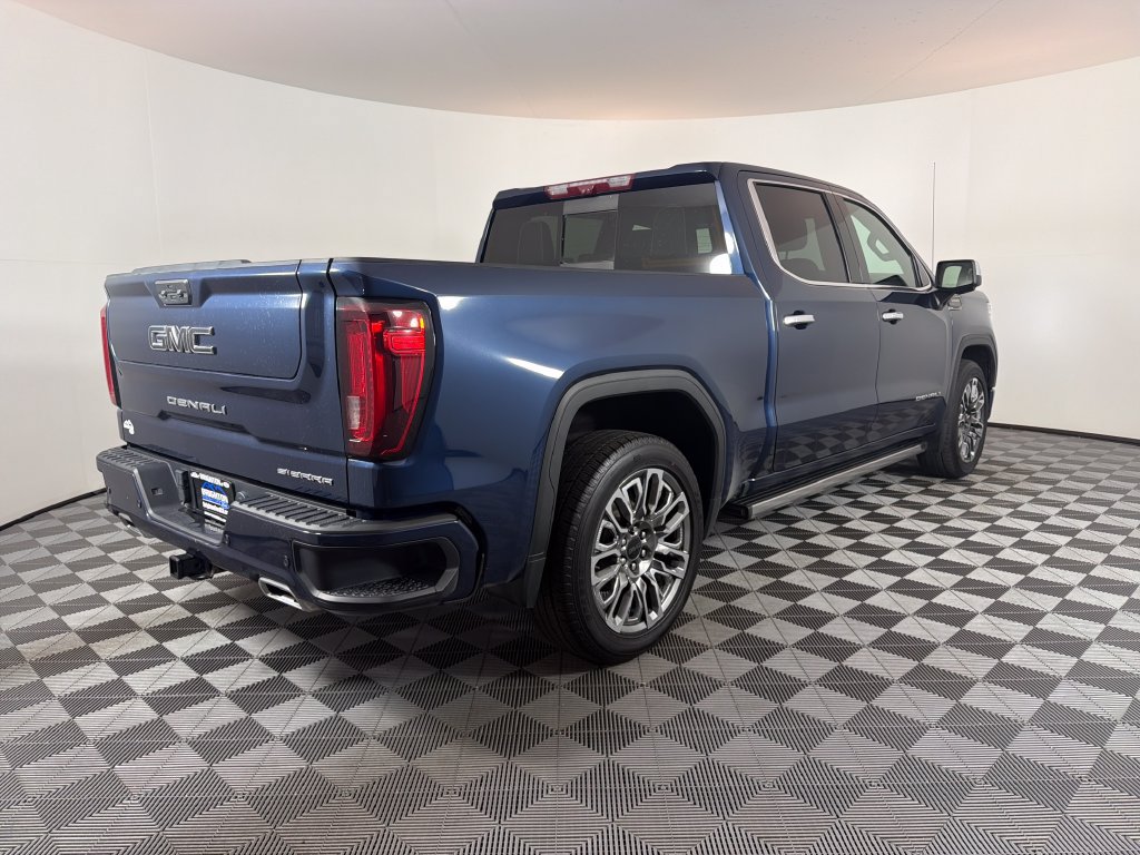 Used 2023 GMC Sierra 1500 Denali Ultimate AWD/4WD image 3