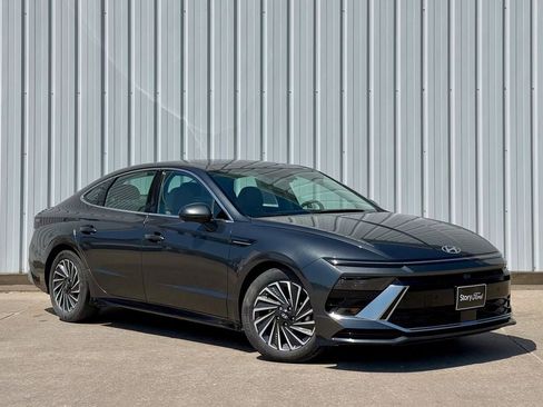 Used 2024 Hyundai Sonata Limited FWD image 8