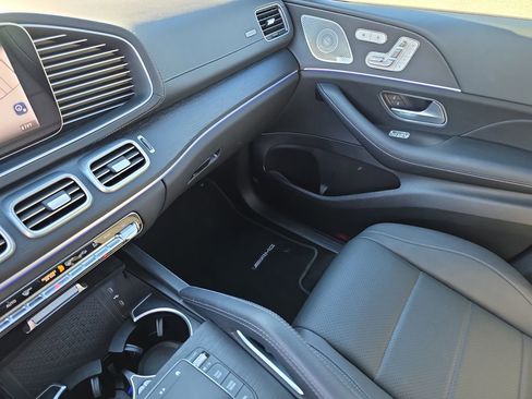 Certified 2024 Mercedes-Benz GLS 450 4MATIC image 32