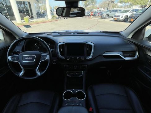 Used 2024 GMC Terrain SLT image 11