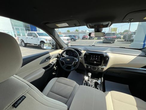 Used 2023 Chevrolet Traverse LS FWD image 42