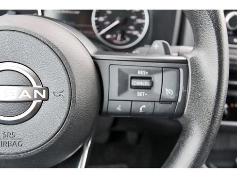 Used 2023 Nissan Rogue S FWD image 12