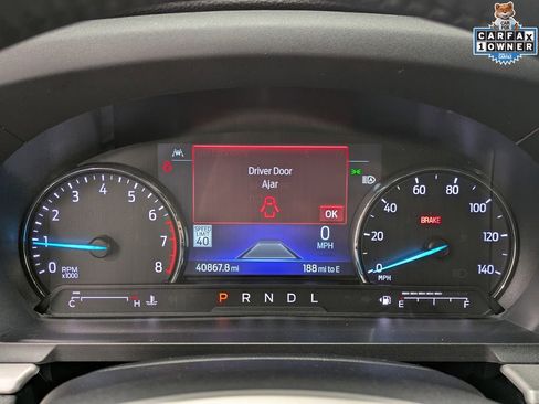 Used 2022 Ford Explorer XLT w/ Equipment Group 202A AWD/4WD image 16