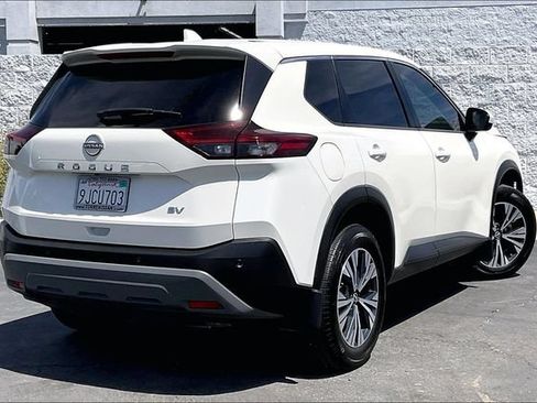 Used 2023 Nissan Rogue SV FWD image 13
