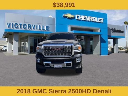 Used 2018 GMC Sierra 2500 Denali w/ Duramax Plus Package AWD/4WD image 2