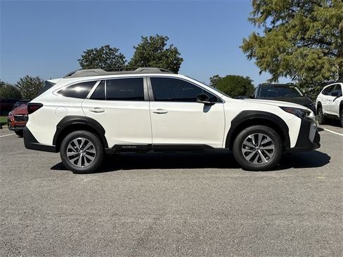New 2025 Subaru Outback Premium image 2