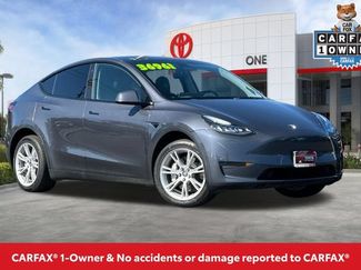 Used 2023 Tesla Model Y AWD video 2