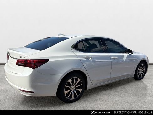 Used 2017 Acura TLX FWD image 3