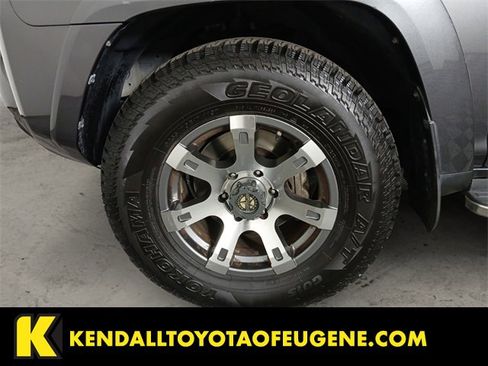 Used 2016 Toyota 4Runner SR5 image 9