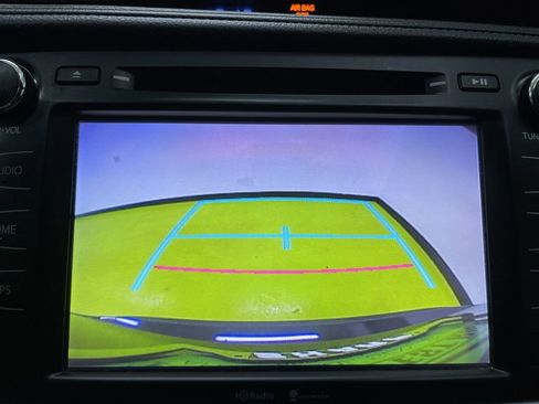 Used 2015 Toyota Highlander XLE image 22