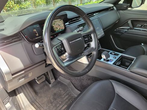 Used 2023 Land Rover Range Rover SE AWD/4WD image 16