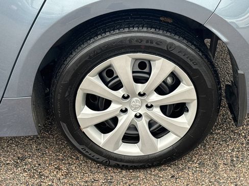 Used 2024 Toyota Corolla LE FWD image 43