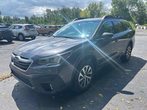 Used 2021 Subaru Outback Premium AWD/4WD image 8