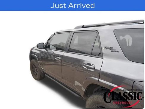 Used 2022 Toyota 4Runner TRD Off-Road Premium image 19