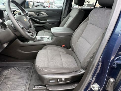 Certified 2023 Chevrolet Traverse LT image 16