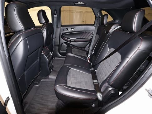 Certified 2023 Ford Edge ST-Line w/ Cargo Accessory Package image 16