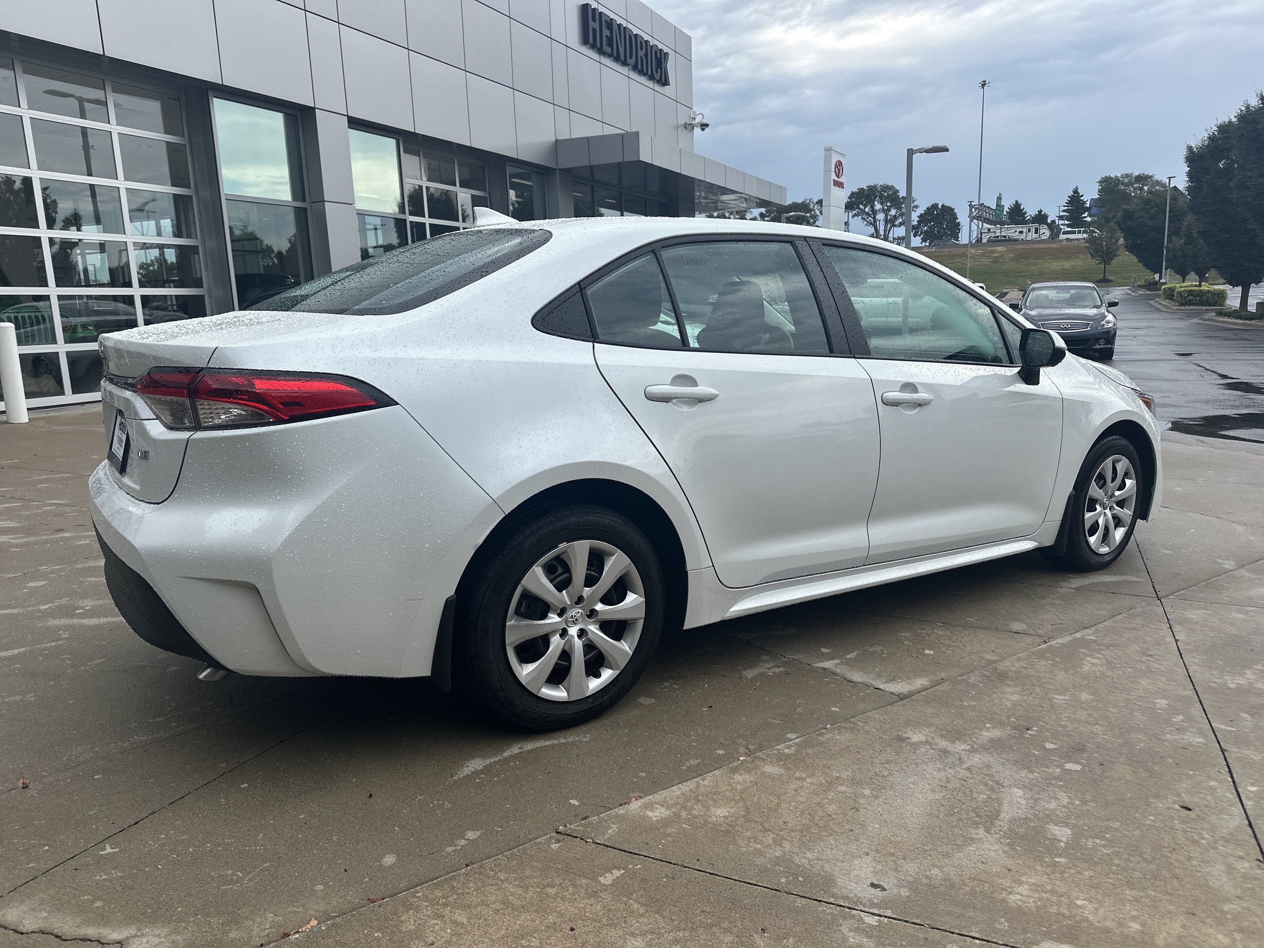 Used 2026 Toyota Corolla LE FWD image 6